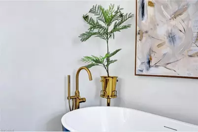 746 Park Ave, Naples, FL 34110 - Photo 10