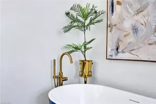 746 Park Ave, Naples, FL 34110 - Photo 10