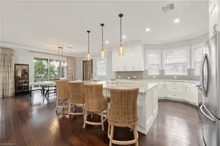 646 Vintage Reserve Cir, Naples, FL 34119 - Photo 2