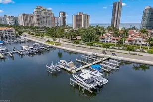 4680 Gulf Shore Blvd N, Naples, FL 34103 - Photo 4