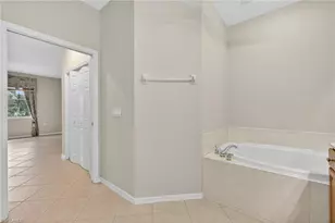 3962 Bishopwood Ct W, Naples, FL 34114 - Photo 20