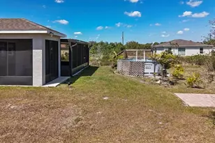 8015 Mangrove Cir, Labelle, FL 33935 - Photo 38