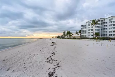 2121 Gulf Shore Blvd N #305, Naples, FL 34102 - Photo 24
