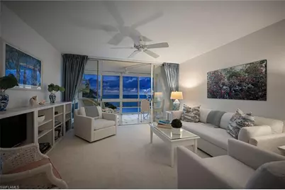 2121 Gulf Shore Blvd N #305, Naples, FL 34102 - Photo 8