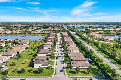 9445 Glenforest Dr, Naples, FL 34120 - Photo 18