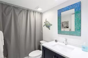 9101 Vanderbilt Dr, Naples, FL 34108 - Photo 14