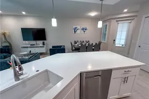 220 Indies Dr E, Naples, FL 34114 - Photo 16