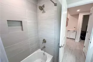 220 Indies Dr E, Naples, FL 34114 - Photo 34
