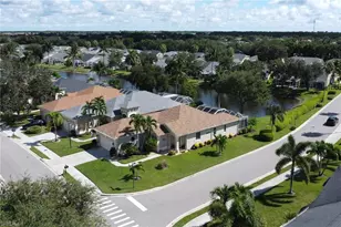 8106 Tauren Ct, Naples, FL 34119 - Photo 2
