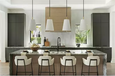 6704 Newport Rd, Naples, FL 34109 - Photo 10