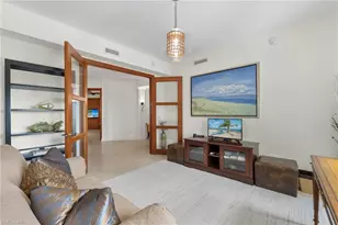 285 Grande Way, Naples, FL 34110 - Photo 18