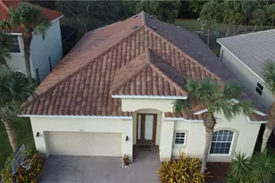 9115 Estero River Cir, Estero, FL 33928 - Photo 2