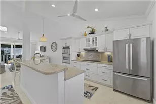 326 Bradstrom Cir, Naples, FL 34113 - Photo 6
