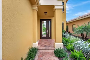 3430 Tigris Ln, Naples, FL 34119 - Photo 2