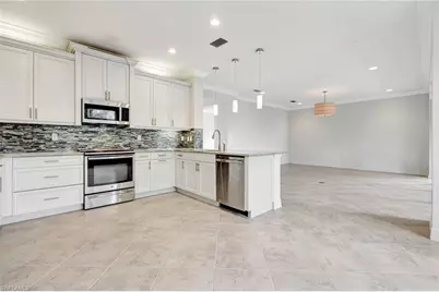 3430 Tigris Ln, Naples, FL 34119 - Photo 10