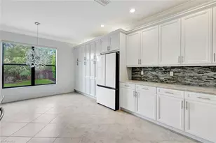 3430 Tigris Ln, Naples, FL 34119 - Photo 12