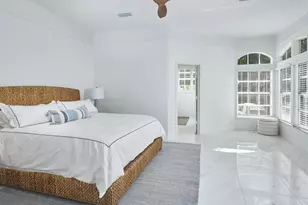 114 Amblewood Ln, Naples, FL 34105 - Photo 10