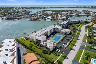 838 W Elkcam Cir, Marco Island, FL 34145 - Photo 32