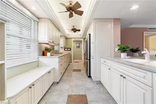 838 W Elkcam Cir, Marco Island, FL 34145 - Photo 4
