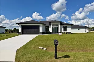 643 Knapp St, Lehigh Acres, FL 33974 - Photo 2