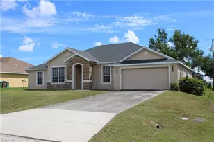 1417 NE 12th Ave, Cape Coral, FL 33909 - Photo 2