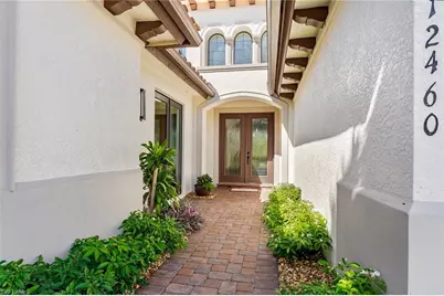 12460 Wisteria Dr, Naples, FL 34120 - Photo 2