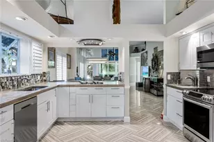 10366 Quail Crown Dr, Naples, FL 34119 - Photo 10