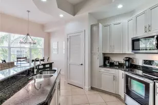 27921 Bonita Village Blvd, Bonita Springs, FL 34134 - Photo 10