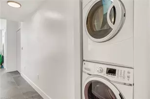 3000 Oasis Grand Blvd, Fort Myers, FL 33916 - Photo 12