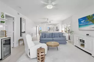 13105 Vanderbilt Dr, Naples, FL 34110 - Photo 10