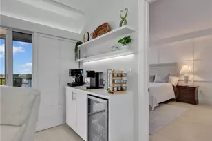 13105 Vanderbilt Dr, Naples, FL 34110 - Photo 14