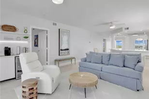 13105 Vanderbilt Dr, Naples, FL 34110 - Photo 12