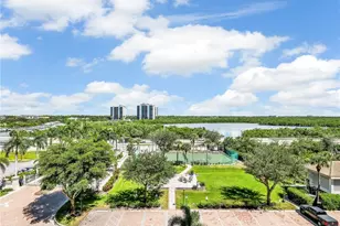 13105 Vanderbilt Dr, Naples, FL 34110 - Photo 34