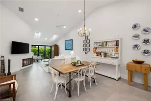 4006 Crayton Rd, Naples, FL 34103 - Photo 10