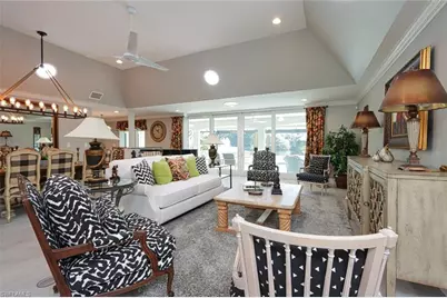 836 Bentwood Dr, Naples, FL 34108 - Photo 2