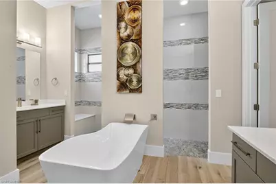 1135 Lorraine Ct, Cape Coral, FL 33904 - Photo 28