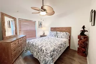 2037 W Crown Pointe Blvd, Naples, FL 34112 - Photo 8