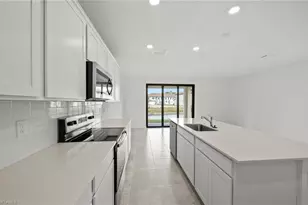 1622 Lake Jessup Cir, Cape Coral, FL 33909 - Photo 8