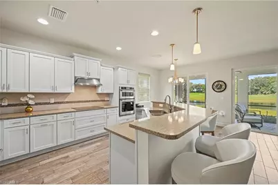 10231 Glastonbury Cir #101, Fort Myers, FL 33913 - Photo 4