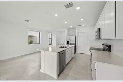 1636 Lake Jessup Cir, Cape Coral, FL 33909 - Photo 10