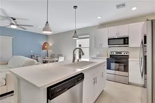 15489 Wildflower Cir, Naples, FL 34119 - Photo 4