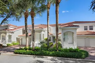 200 L'Ambiance Cir, Naples, FL 34108 - Photo 2