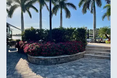 4736 Chariot Ct, Naples, FL 34114 - Photo 8