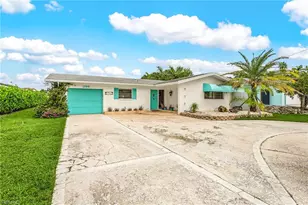 1589 Osprey Ave, Naples, FL 34102 - Photo 2