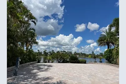 4609 Southern Breeze Dr, Naples, FL 34114 - Photo 2