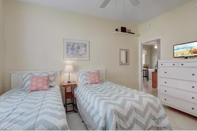 280 Robin Hood Cir #102, Naples, FL 34104 - Photo 8