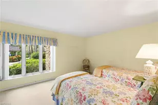 105 Clubhouse Ln, Naples, FL 34105 - Photo 18