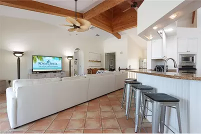 1521 Gordon River Ln, Naples, FL 34104 - Photo 6