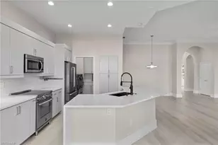 27025 Shell Ridge Cir, Bonita Springs, FL 34134 - Photo 4