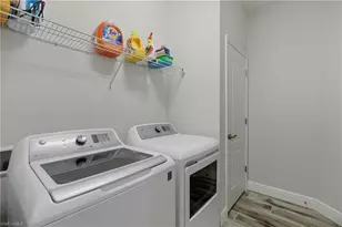 6947 Avalon Cir, Naples, FL 34112 - Photo 24